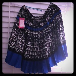Vince Camuto skirt